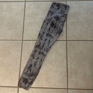 EUC Lululemon Leggings with pockets